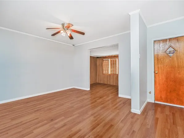 221 Bay 13th St, Brooklyn, NY 11214