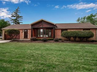 385 Ruskin Rd, Amherst, NY 14226