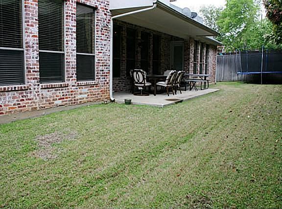 3rd image of 164 Georgian Dr