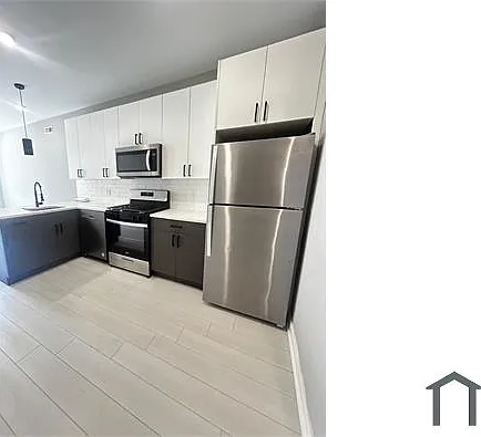 2110 N Franklin St #1 — Photo 2