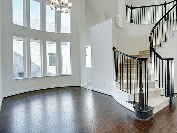 4th image of 7134 Aster Dr