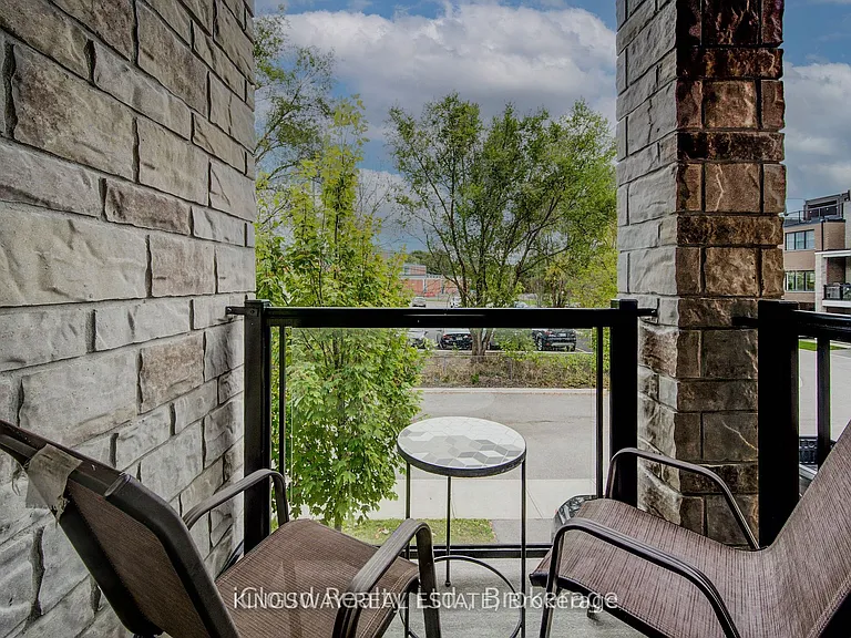 33 Jarvis St — Photo 25