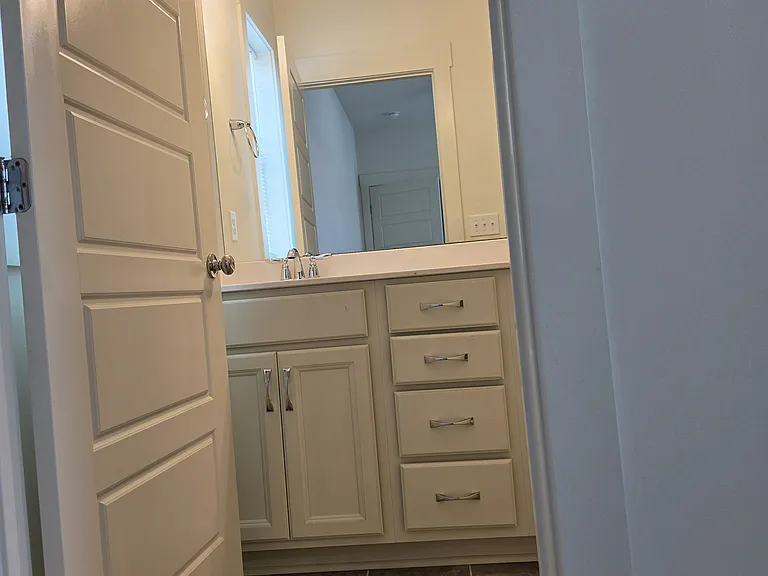 6260 Taylor Rd — Photo 8