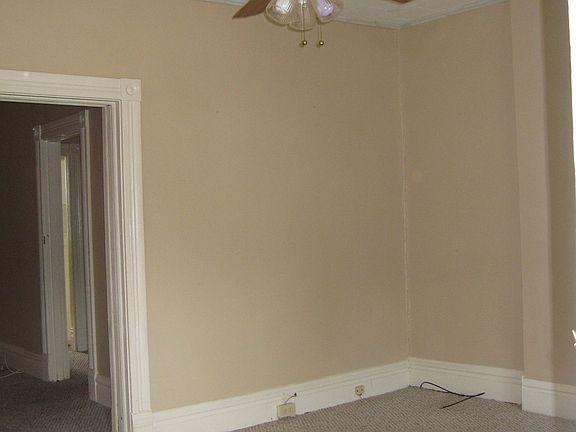 3rd image of 4180 Newport Ct