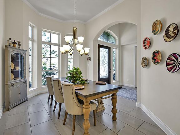 5th image of 28209 Beckwood Dr