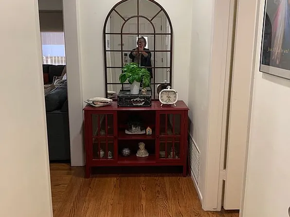 16100 Londelius St, North Hills, CA 91343