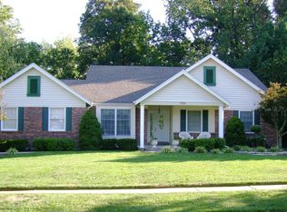 730 Redstart Dr, Ballwin, MO 63021