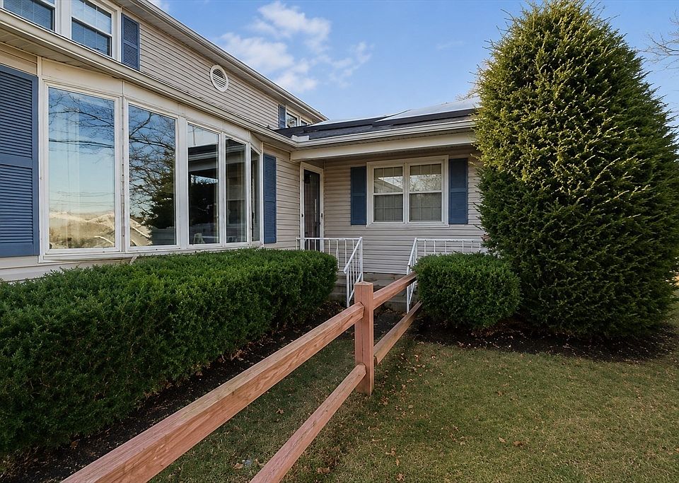 1st image of 161 Fernbank Rd