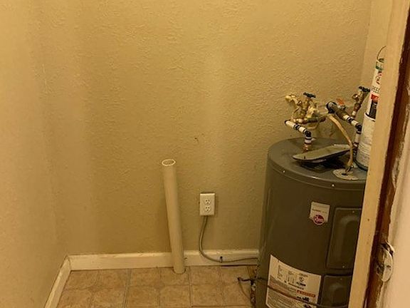 5th image of 100 Lankford Cir APT C2