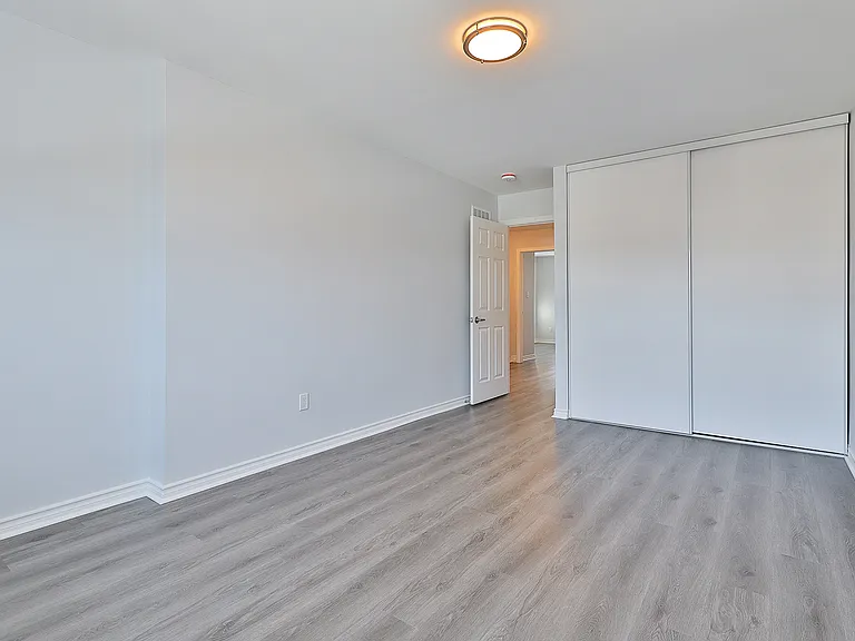 207 Scarborough Golf Club Rd — Photo 37