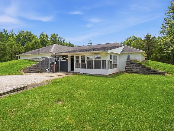 2nd image of 4992 Pederson Rd