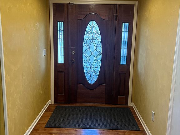 3rd image of 150 Benwood Cir