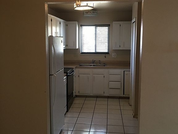 3rd image of 311 21st Avenue Ct