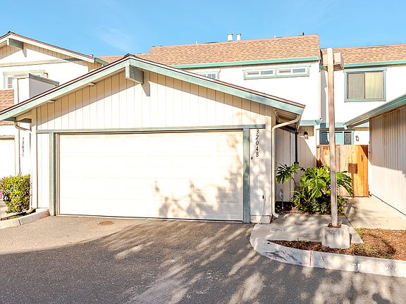 3rd image of 32048 Paloma Ct