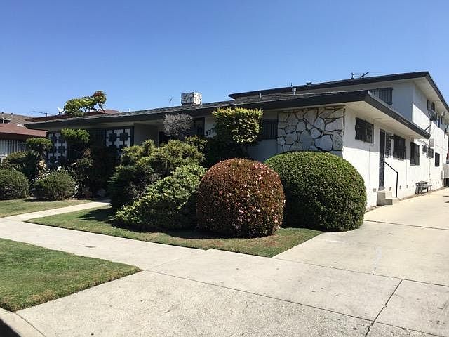 1st image of 3774 S Bronson Ave #3