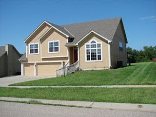 1st image of 4013 Bennington Dr