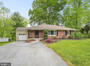 5 Sunset Hollow Rd, West Chester, PA 19380