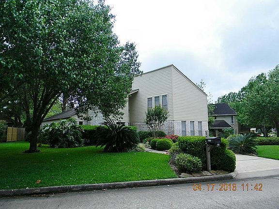 3rd image of 2315 Masters Ln