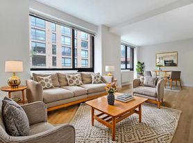 537 W 27th St