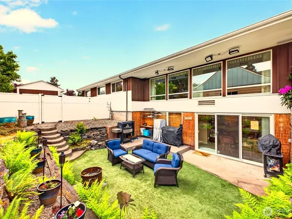 610 4th Street NE, Puyallup, WA 98372