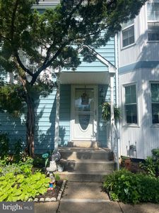 614 Woodgate Ln, Upper Chichester, PA, 19014