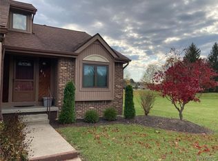 411 Robin Rd, Buffalo, NY 14228