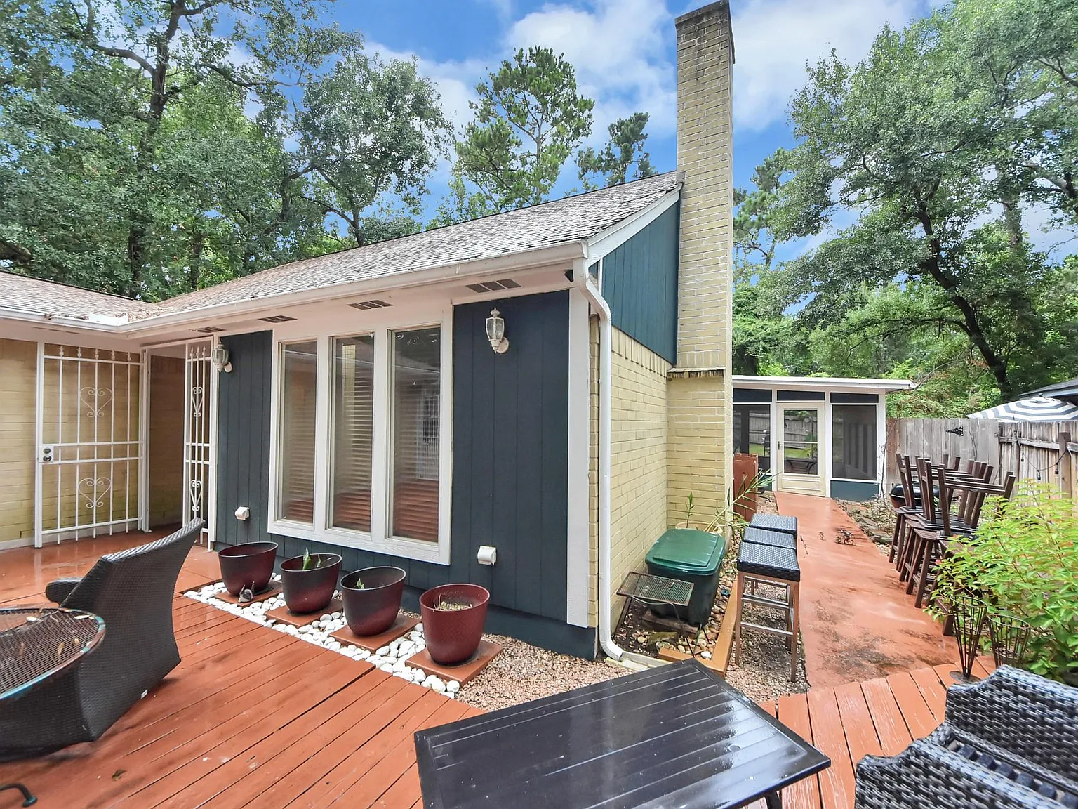 4 bed, 3.0 bath, 2202 sqft, $2,600 — Photo 4