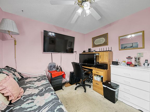 4th image of 757 Forest Shore Dr