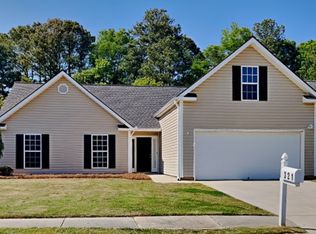 321 Shadowbrooke Dr, Loganville, GA 30052