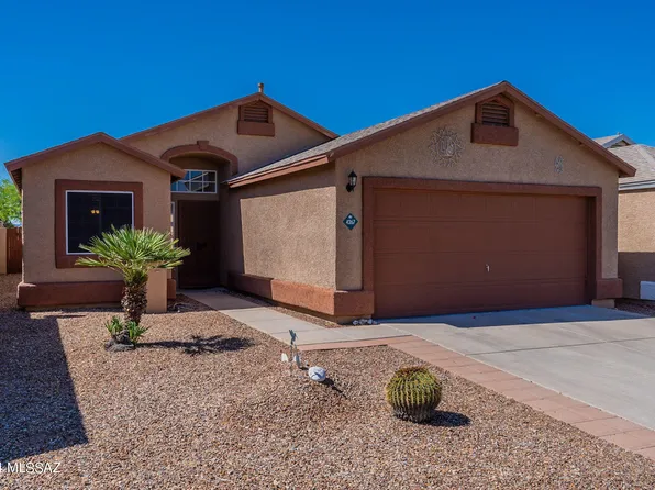 4267 W Bunk House Rd, Tucson, AZ 85741