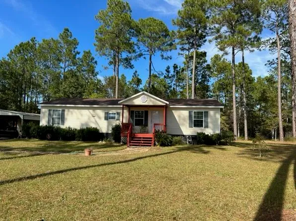 60 N Magnolia Ct, Freeport, FL 32439