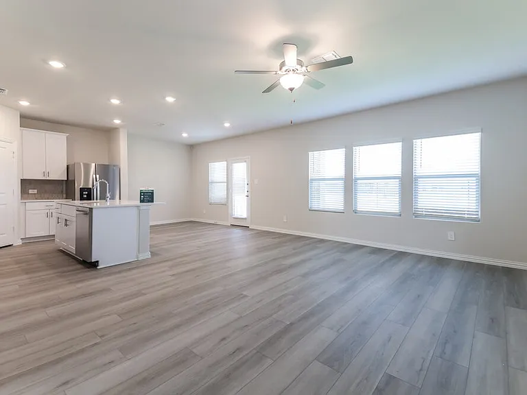 1408 Bridgestone Dr — Photo 5