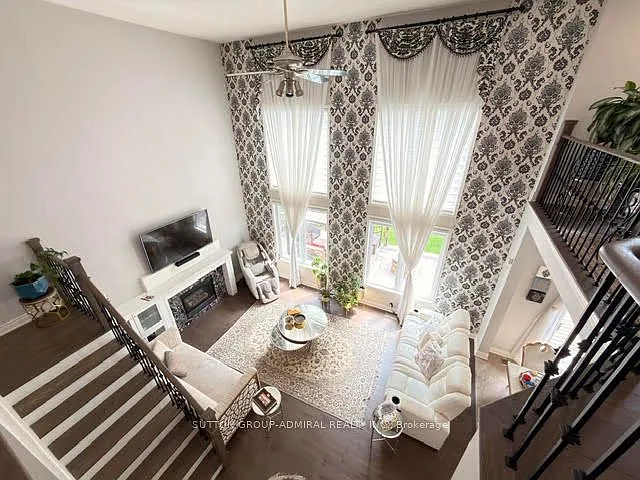 37 Royal Gala Cres #MAIN FLOOR — Photo 6