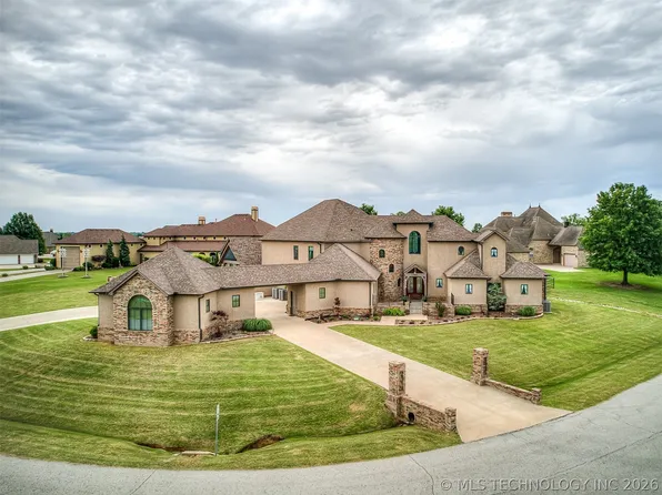 6908 S 310th Ave, Broken Arrow, OK 74014