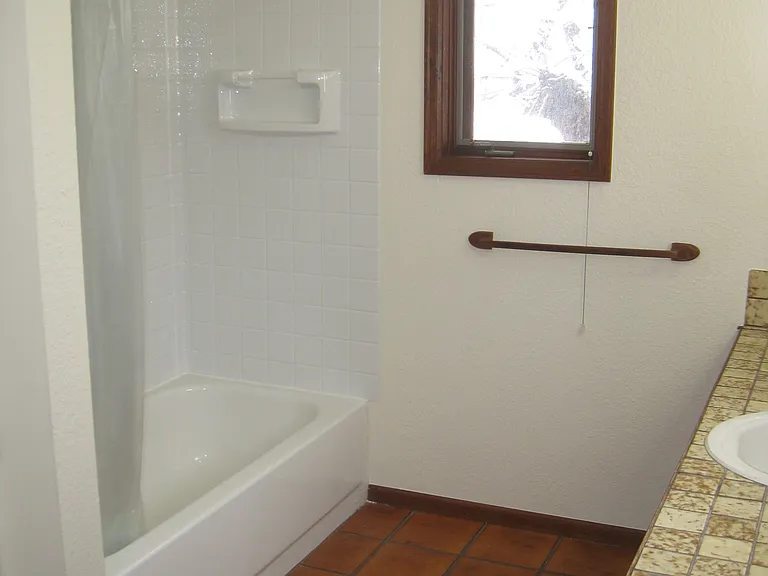 2143 Pine St #2 — Photo 12