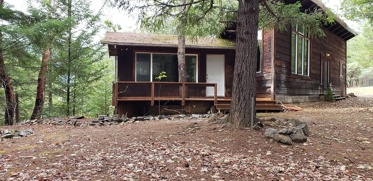 17675 Redwood Hwy photo 1