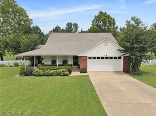 16 Nixon Rd, Lavaca, AR 72941