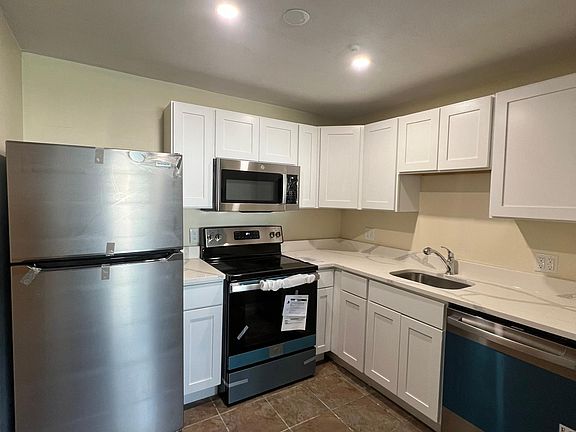 3rd image of 69 Milliken Ave APT 5