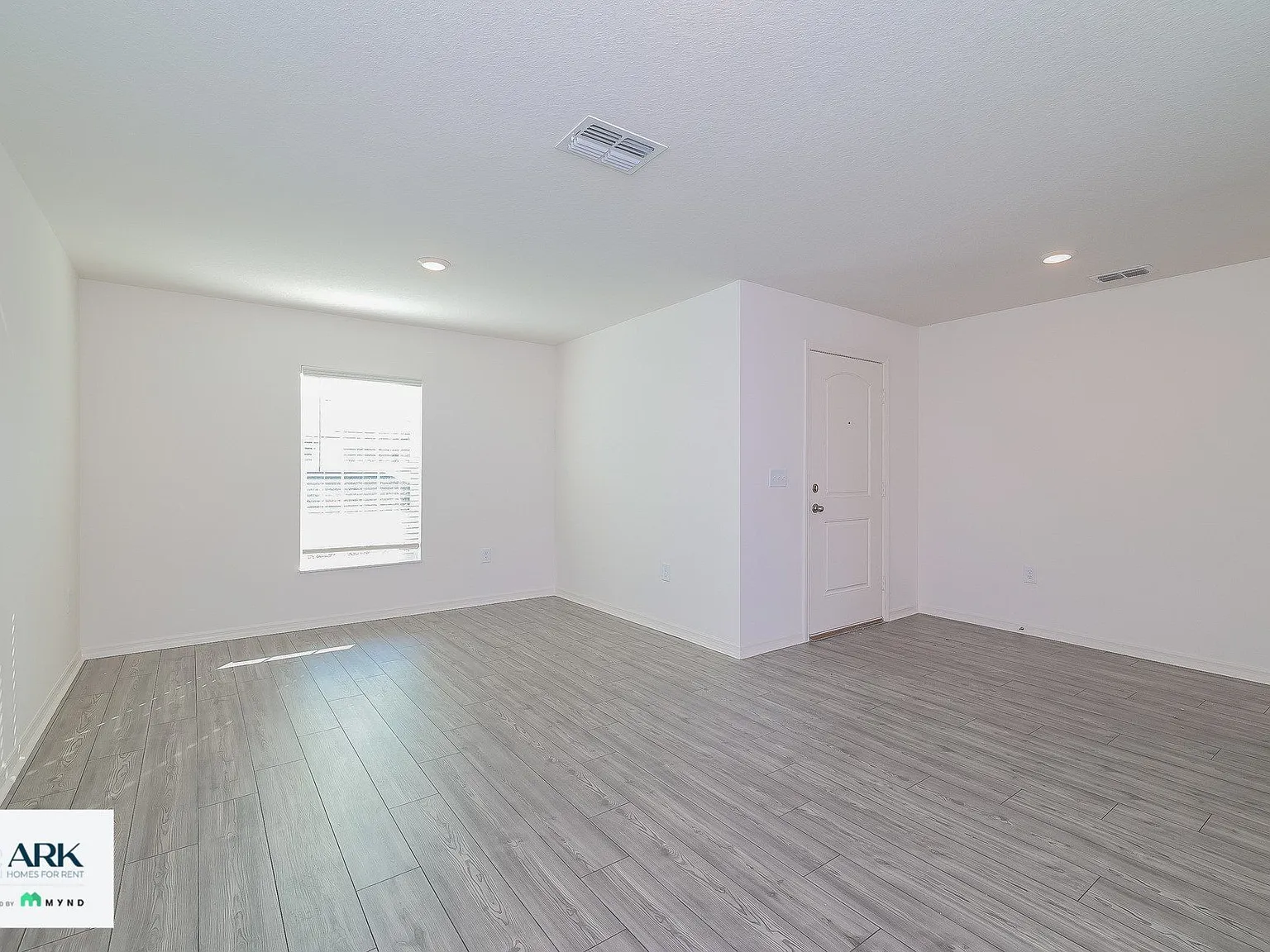 4 bed, 2.0 bath, 1851 sqft, $1,849 — Photo 2