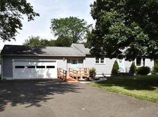 4230 Whitney Ave, Hamden, CT 06518