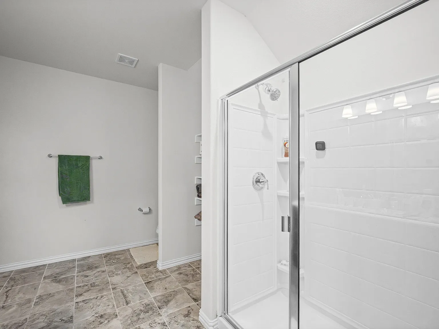 3 bed, 1581 sqft, $2,000 — Photo 1