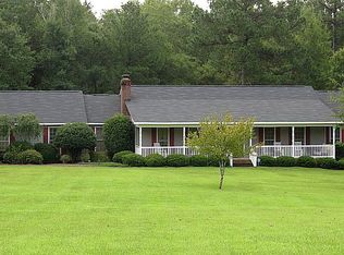 851 Plantation Club Dr, Gray, GA 31032