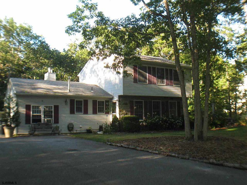 1st image of 409 Dennis Dr
