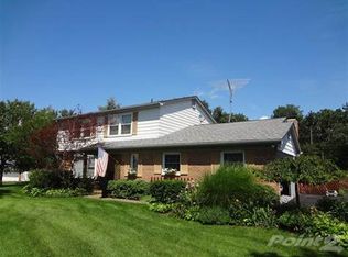 3540 Galpin Dr, Ann Arbor, MI 48105