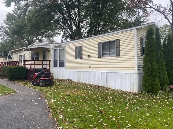 19 West Road Park, Bennington, VT 05201