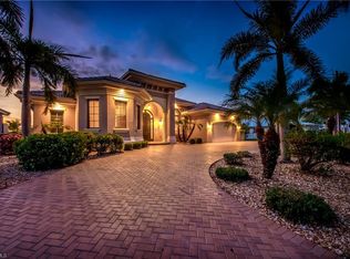 1961 SE 36th Ter, Cape Coral, FL 33904