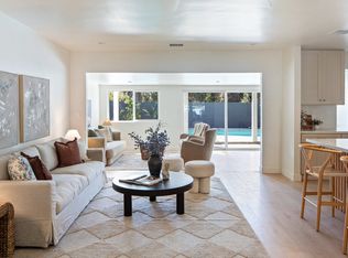 6937 Cozycroft Ave, Winnetka, CA 91306