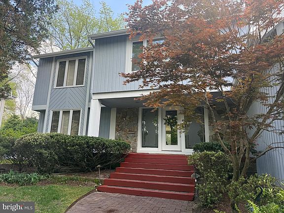 2nd image of 11 Rancocas Ln