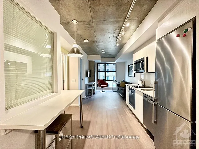 105 Champagne Ave S #1610 — Photo 14