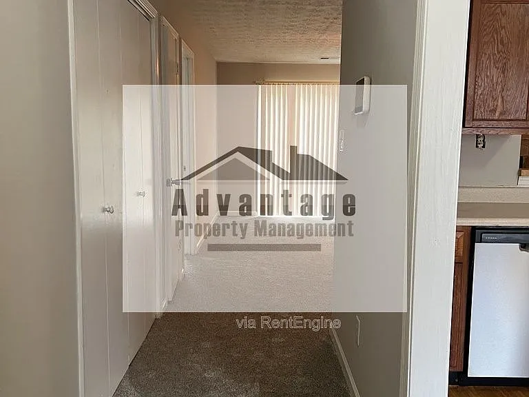 980 Ohara Dr — Photo 2